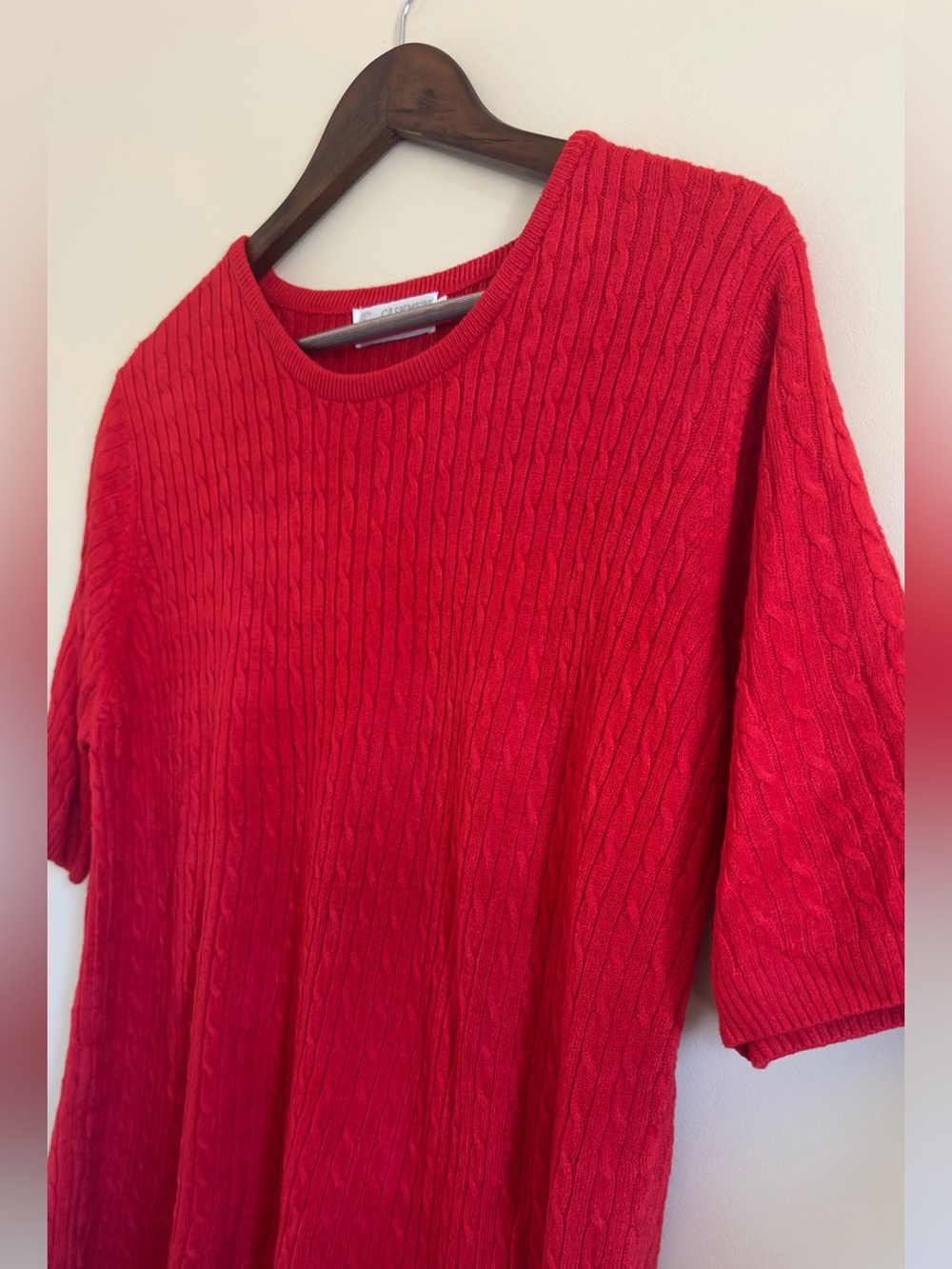 100% Scottish Cashmere Vintage Cable Knit Sweater in Scarlett Red